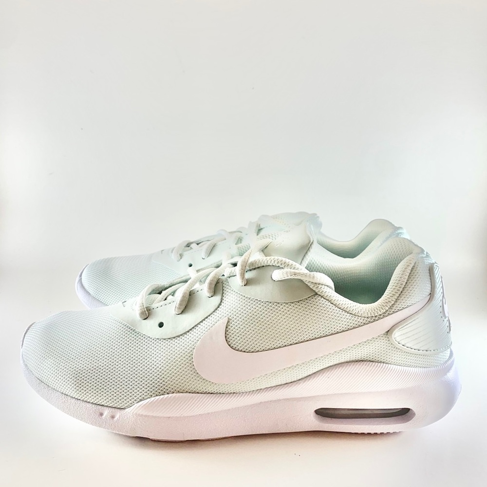 Nike Air Max Oketo “Ghost Aqua”